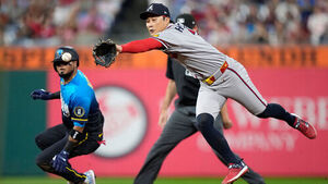 Atlanta's Kim Ha-seong Goes Hitless in Two At-Bats Against Philadelphia
