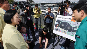 Prime Minister Han Inspects Fireworks Festival Site: "Do Your Utmost for Safety Management Until the Very End"