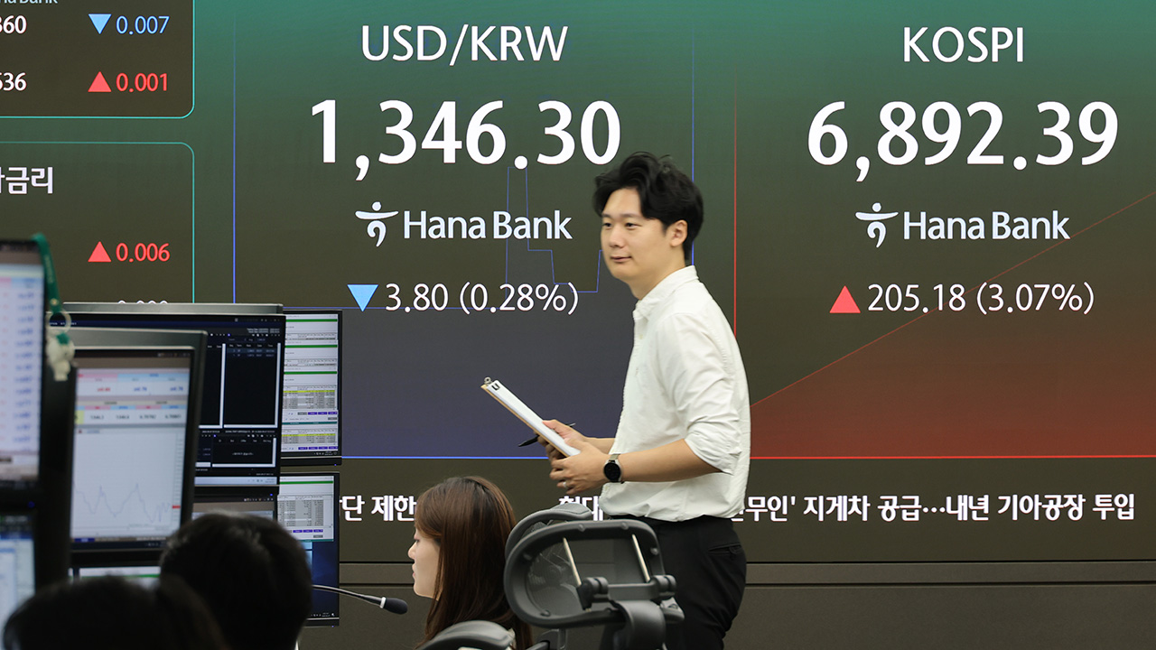 미 고용 서프라이즈에도…환율 1년 11개월 만에 1,330원대