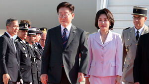 이 대통령, 영화&middot;영상 정상회의 참석&hellip;5년간 8천억 원 투자 발표