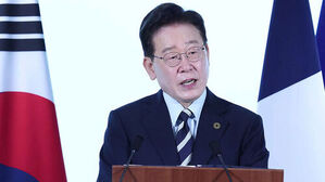 발언 중인 이재명 대표