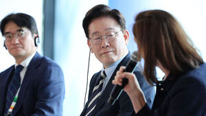 이 대통령, 글로벌 콘텐츠 기업인 만나&hellip;"지속 가능한 생태계 일궈야"