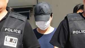 피신처 찾아가 아내 살해 공무원 남편 영장심사 출석