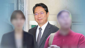 최대 의혹 '식약처 청탁'&hellip;제보자 놓고 '설전'