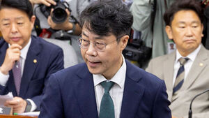 김성수, '처남 찬스'에 "송구"&hellip;여야 '난타전'