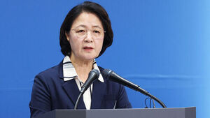 관사 논란에 김동연 역공&middot;당내 쓴소리까지&hellip;'사면초가' 추미애