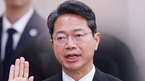 "문과라 치료제 성능 몰라"&hellip;"사적 로비에 이용"