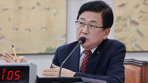 교육장관 "수시 '먹통' 구제 대상 250명가량으로 잠정 파악"