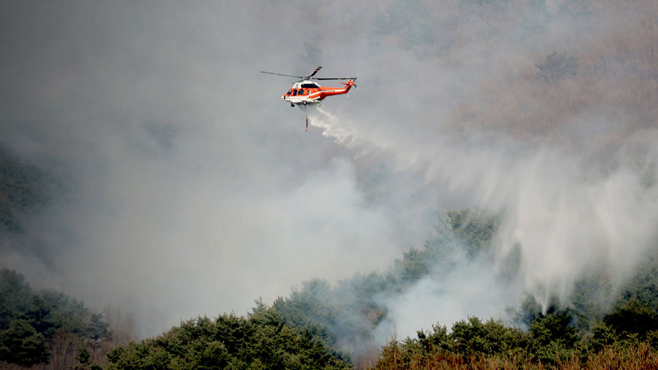산림청의 초대형 산불 진화 헬기