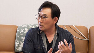 이승철, 할아버지 됐다&hellip;손자 공개하며 "웰컴"