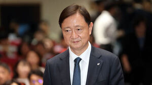 이찬진 금융감독원장이 17일 서울 여의도 금감원에서 열린 금융소비자보호 성과 대국민 보고대회에 참석하고 있다. (사진=연합뉴스)