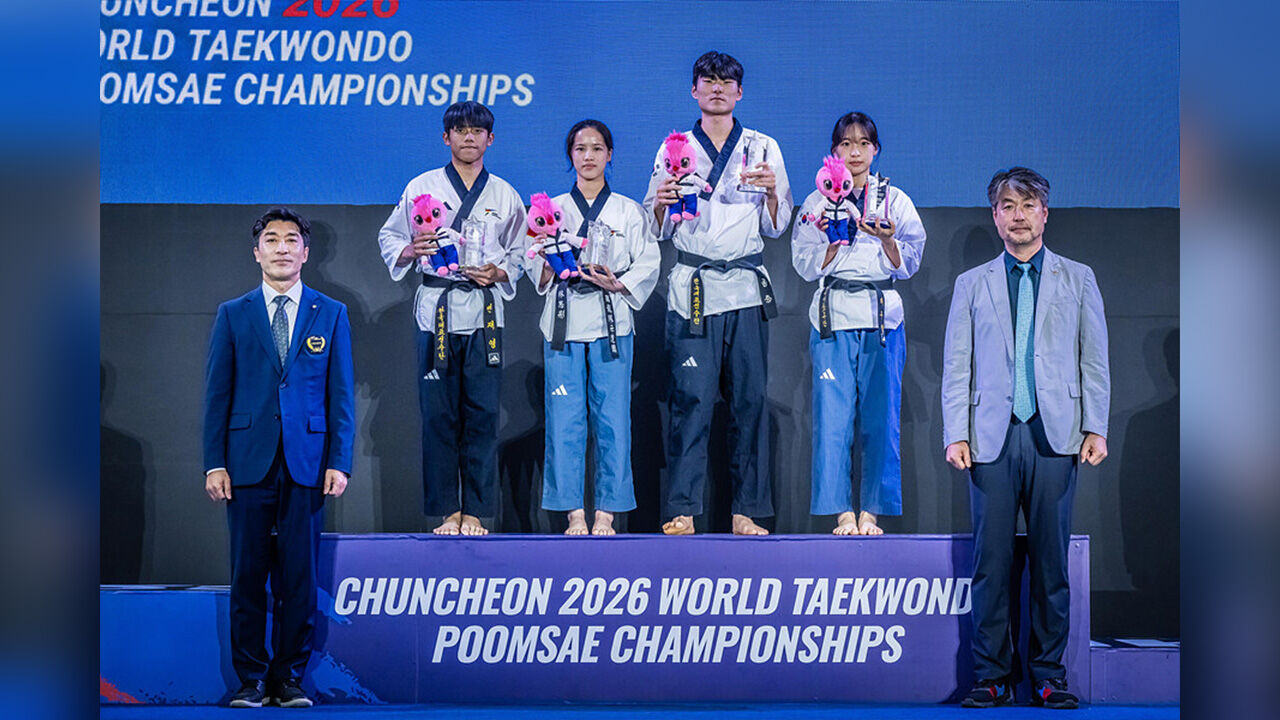 한국태권도, 세계품새선수권 14연속 우승… MVP는 이주영·변재영