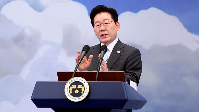 "'대통령 친구'의 거친 태도, 개혁&middot;통합에 장애물"