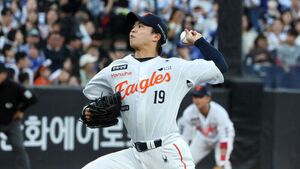 지난 4월 16일 대전 한화생명 볼파크에서 열린 2026 신한 SOL 뱅크 KBO리그 삼성 라이온즈와 한화 이글스의 경기. 한화 선발투수 왕옌청이 역투하고 있다. (사진=연합뉴스)