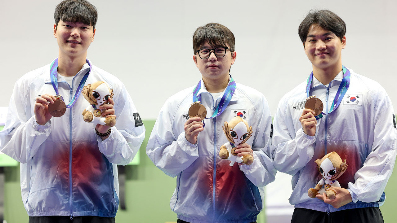 사격 박하준, 막판 뒷심으로 단체전 동메달…"내일은 금"