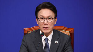더불어민주당 김민석 대표가 23일 국회에서 열린 최고위원회의에서 발언하고 있다. 