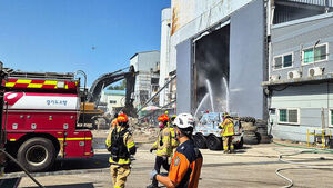 Fire Breaks Out at Hwaseong Resource Recycling Facility, Extinguished in 3 Hours