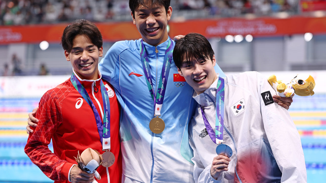 황선우, 자유형 200ｍ 은…'한국신' 혼성 혼계영 동