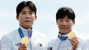 2026 아이치&middot;나고야 아시안게임 첫 2관왕 차지한 김효빈과 조광희(왼쪽부터)
