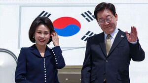이 대통령, 미국&middot;멕시코 순방 마치고 귀국길&hellip;국내 현안 집중