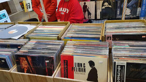 LP Sales Approach 1 Million in First Half Alone&hellip; K-Pop Groups Continue Vinyl Releases
