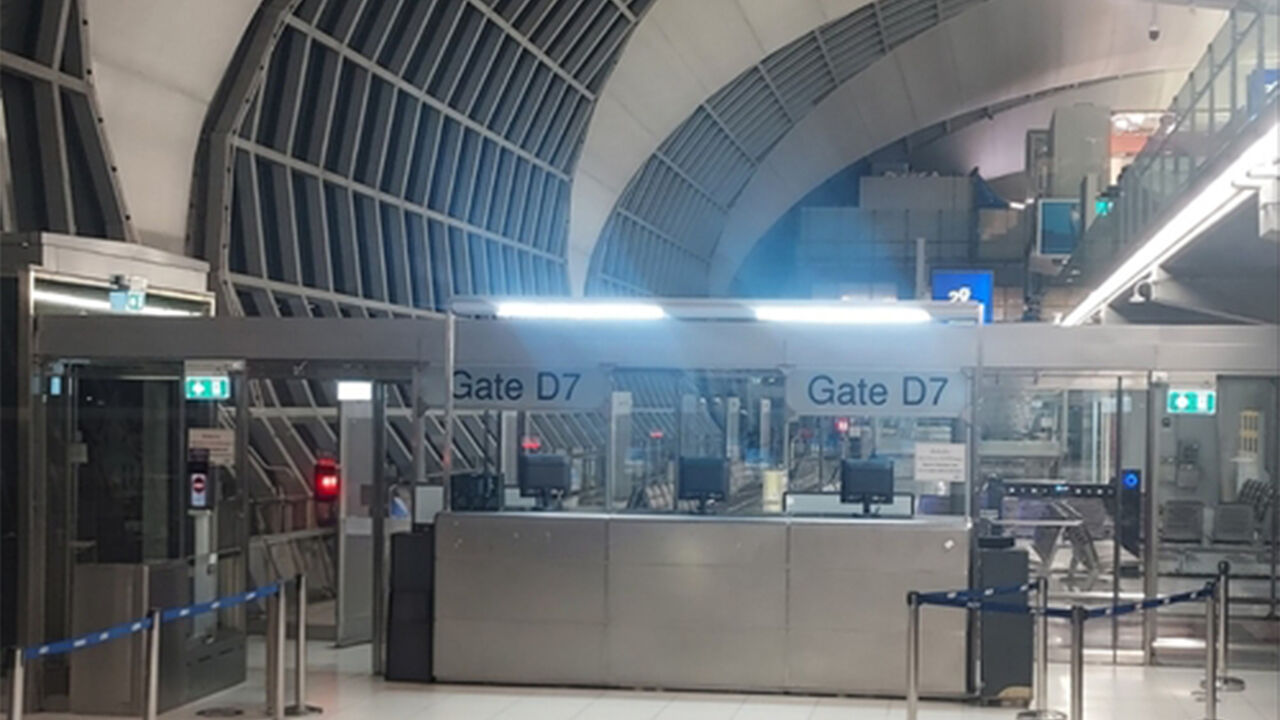 태국 홍수로 항공사 직원 없이 텅 빈 수완나품 국제공항 타이항공 게이트 (사진=독자 촬영 제공, 연합뉴스)