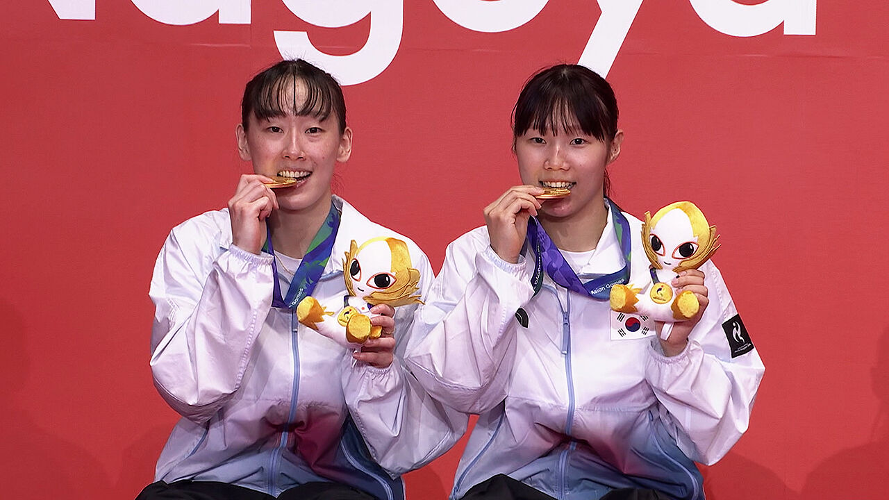 모두가 쓰러진 대혈투…중국 꺾고 24년 만의 금메달