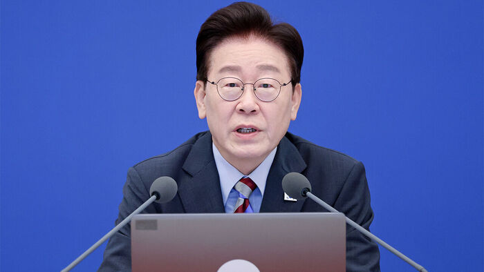 이 대통령, 지뢰 사고 장병 비공개 위문 방문&hellip;"충분히 예우"