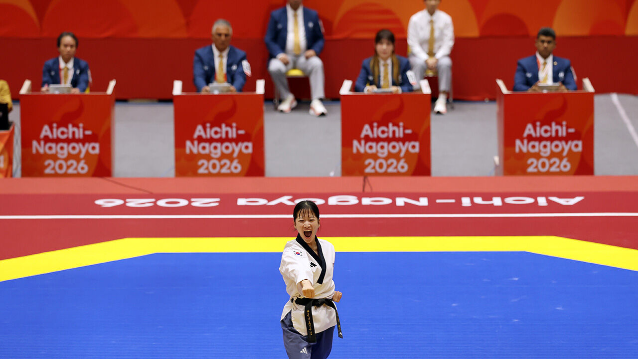 [속보] 정하은, AG 태권도 품새 금메달…한국 여자 개인전 2연패