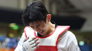 3일 일본 아이치현 도요하시 종합체육관에서 열린 2026 아이치&middot;나고야 아시안게임 태권도 겨루기 남자 80㎏급 한국 강상현과 우즈베키스탄 마라트 마블로노프 준결승 경기에서 패해 동메달이 확정된 한국 강상현이 아쉬워하고 있다. 