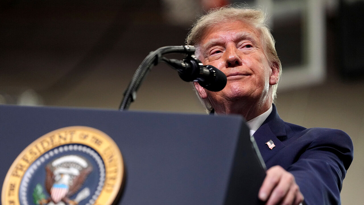 U.S. President Donald Trump campaigns in the battleground state of Ohio on October 3 (local time) (Photo: AP, Yonhap News)