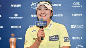유해란, 하이트진로 우승&hellip;LPGA 이어 한국 메이저도 제패