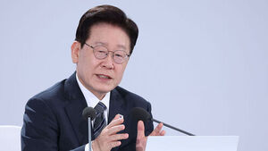 President Lee Warns Against 'Irresponsible Extremists' Misleading the Public Without Grounds