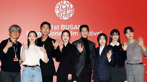 "A Work Like a Gift"... 'The Table : Day and Night' Screened as Busan International Film Festival Opening Film