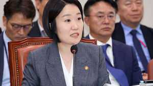 SME Minister Lee Soo-young: "Discussing Overhaul of 120 Billion Won Public Delivery App Coupon Budget"