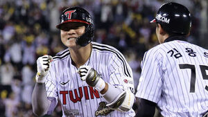 LG Secures at Least 4th Place with Win Over Doosan in Final Jamsil Game