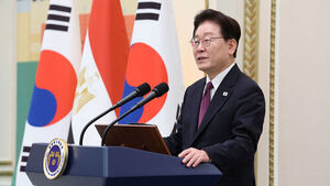 President Lee Observes Test-Launch of 'Hypersonic Glide Vehicle' Amid North Korean Landmine Controversy