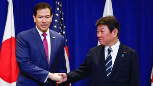US Secretary of State Speaks with Japanese Foreign Minister, Promises Cooperation in Investigation of US Soldier's Murder of Japanese Woman