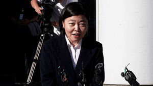 "Quarreling Over a Superior's Appointment" vs. "Kim Ji-yong's Past Career Is the Problem"
