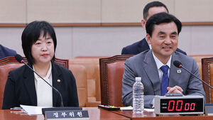 Ahn Kyu-back Has Not Requested Correction of Military Records, Says Military Manpower Administration Chief