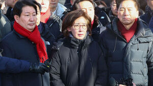 Na Kyung-won and Other PPP Lawmakers Deny Charges of 'Obstructing Yoon's Arrest,' Claiming No Assault or Threats