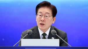 President Lee Calls to Replace Term 'Normal Family,' Saying Many New Types Can Exist