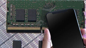 "Chipflation" Hits Smartphones: Global Shipments Hit 14-Year Low Amid High Component Costs