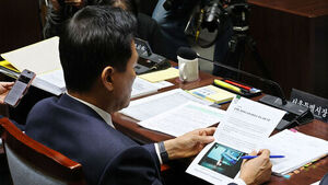 Suspicion of Hangang Bus Rebate Raised at Seoul Metropolitan Government Audit; Mayor Oh Se-hoon Says Internal Audit Underway After Board of Audit and Inspection Dismissed Request