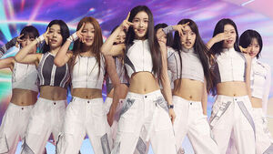 Lee Soo-man's New Girl Group A2O Lites Hits No. 1 on Melon Right After Debut