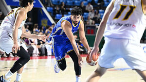Samsung Beats Defending Champions LG to Extend Opening Win Streak to Four Games
