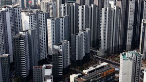 One Year Since Oct. 15 Measures: Jeonse Listings Shrink, Tenant Burdens Grow