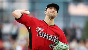 KIA's Nail vs. LG's Tolhurst: Starting Pitching Matchup for Game 1 of Semis-PO