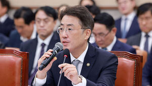 이진수 법무차관, 검찰총장 후보군 '고사'&hellip;"절차적 정당성 고려"