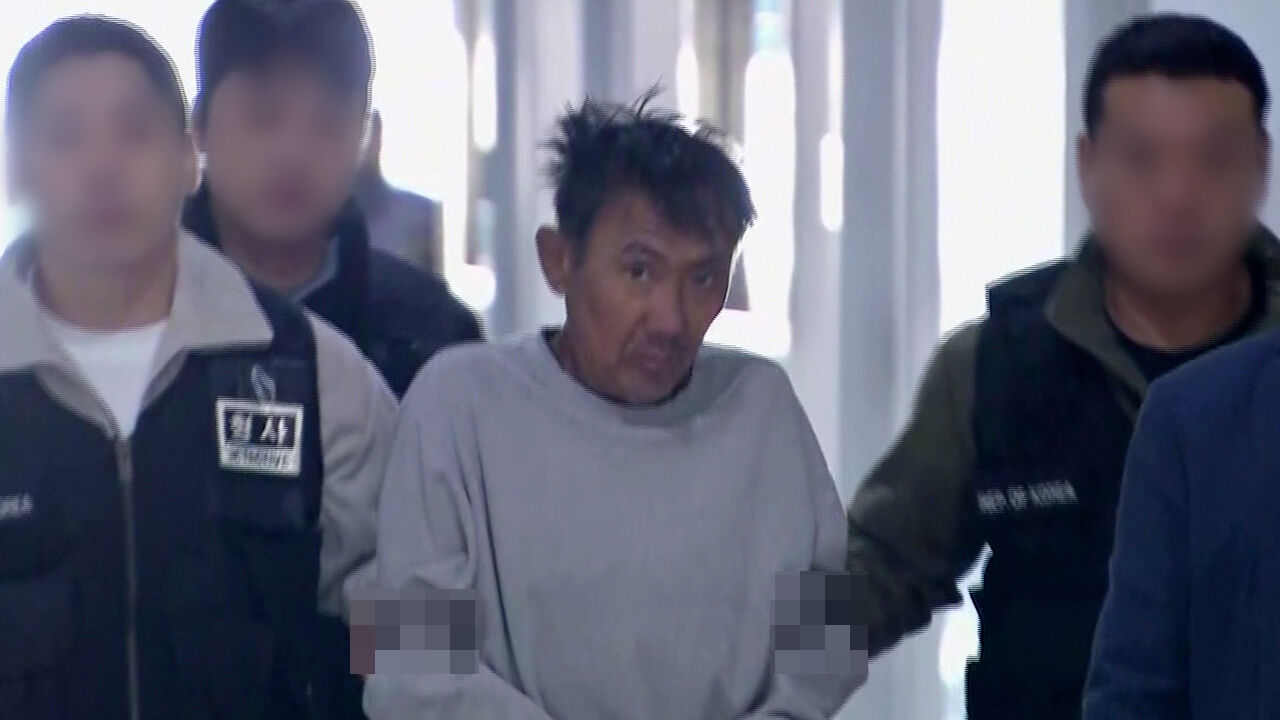 난동 직전 들렀는데…금속탐지기 왜 꺼져 있었나